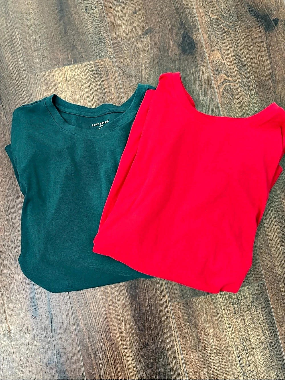 EUC Lane Bryant Long Sleeve Layering tee. 26/28 Green & Red Bundle of 2